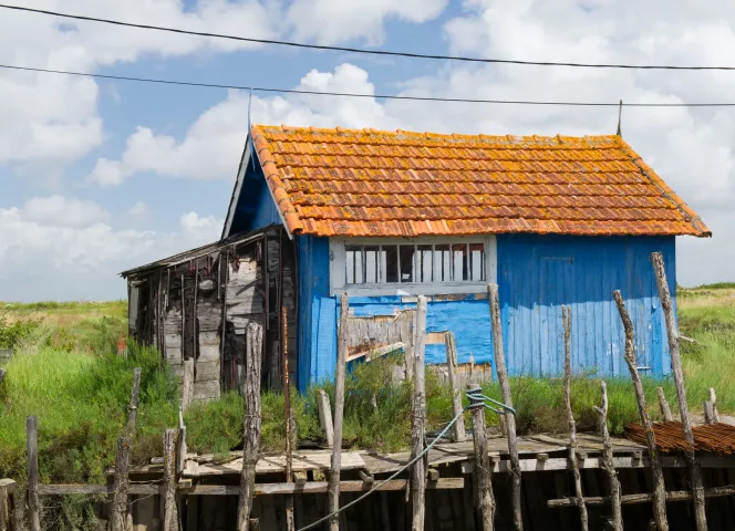 Cabane de pêcheurs bleu sur l'île d'Oléron