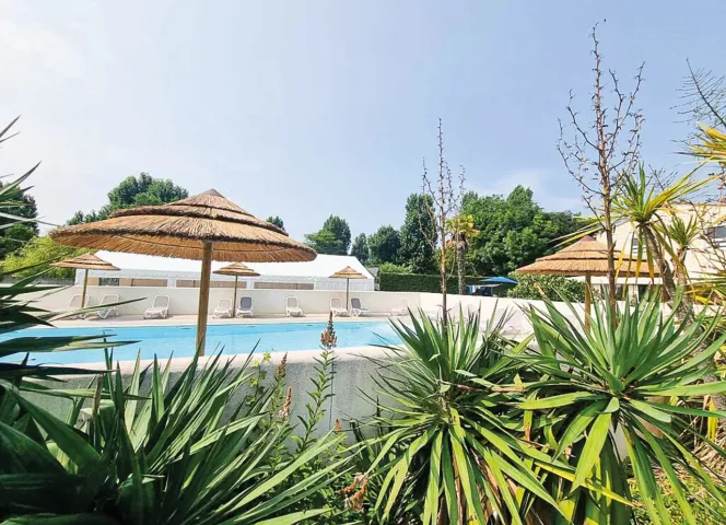 Piscine camping l'Orée des bois sur l'île d'Oléron