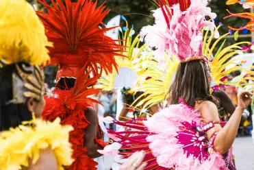 Rues brésiliennes en train de célébrer une fête locale