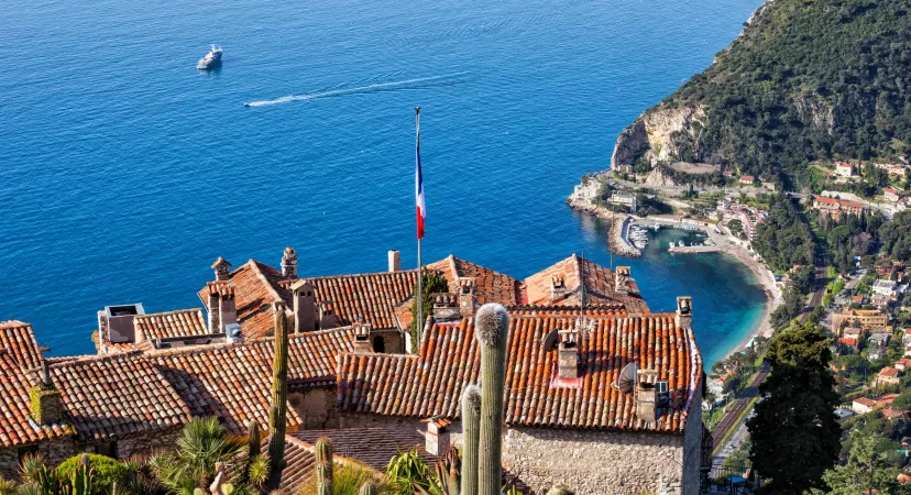 Vue panoramique depuis le Jardin Exotique d'Eze