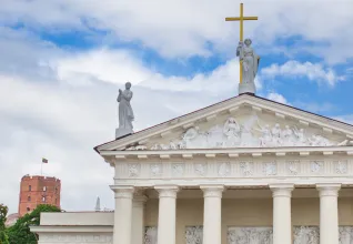 La place de la cathédrale de Vilnius