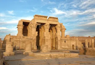 Trône du temple d'Ombo