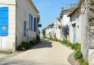 Ruelles d'un petit village de Charente