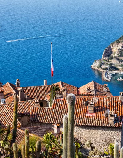 Vue panoramique depuis le Jardin Exotique d'Eze